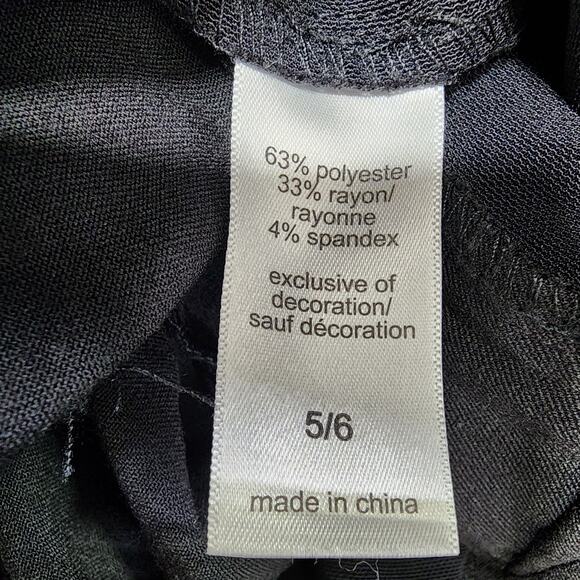 Maurices Pants Women 5/6 Black Low Rise Slim Leg Crop Capri Button Tab Waist - Picture 7 of 14